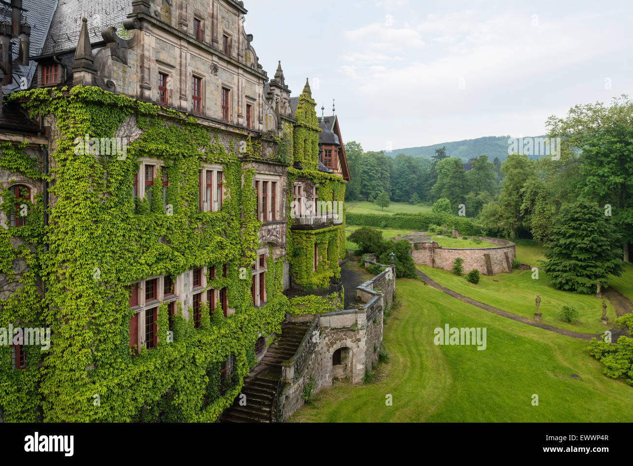 La façade extérieure de l'imposant château de Ramholz Banque D'Images