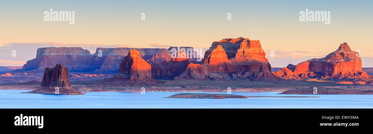 Padre Bay, du Cookie Jar Butte. Le lac Powell, Utah, USA Banque D'Images