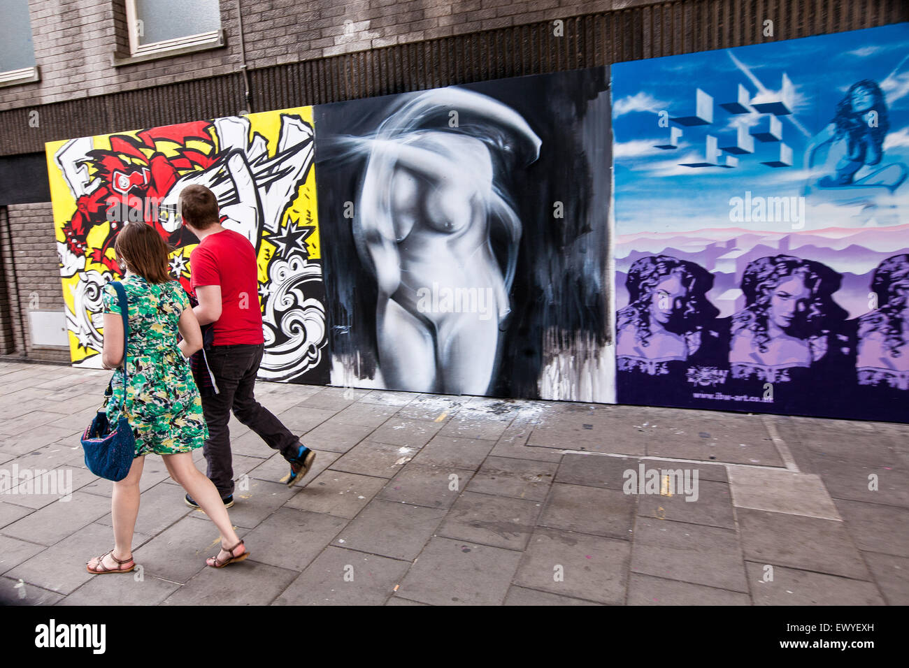 World's top graffiti artistes de montrer leur travail d'art,légalement produit collectivement appelés "voir" dans la rue lors de la bi Banque D'Images