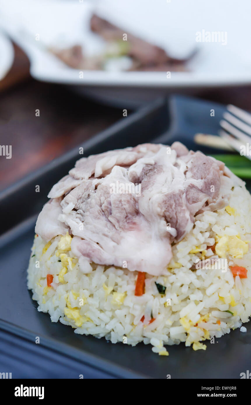 Poêlée asiatique riz avec légumes et viande Banque D'Images