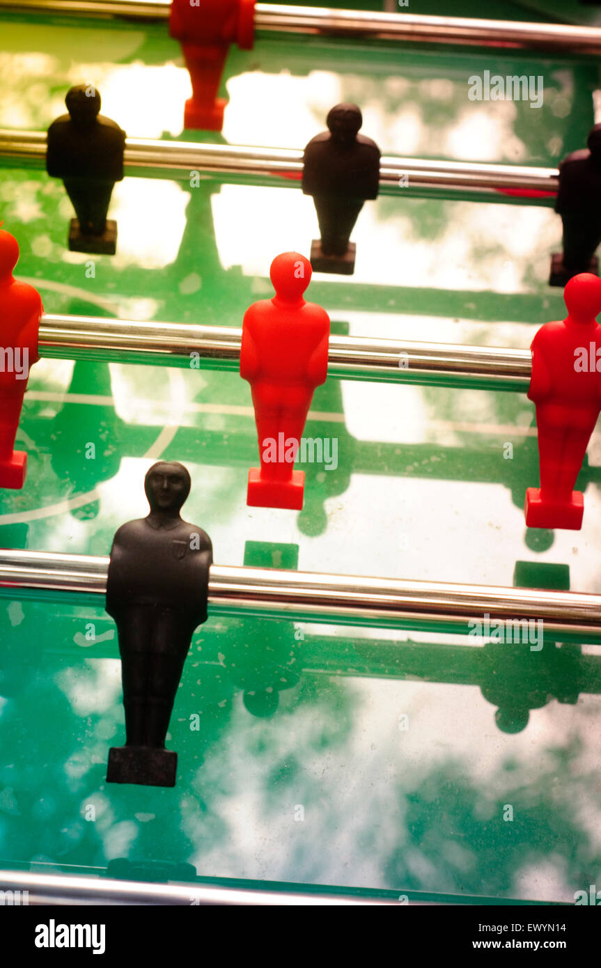TOYANDONA 4 Figurines De Foot De Table : Remplacement Bleu Et Rouge Pour Baby-foot - Plastique Durable