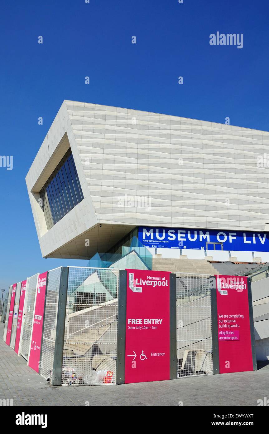 Le Musée de Liverpool building à Pier Head, Liverpool, Merseyside, England, UK, Europe de l'Ouest. Banque D'Images