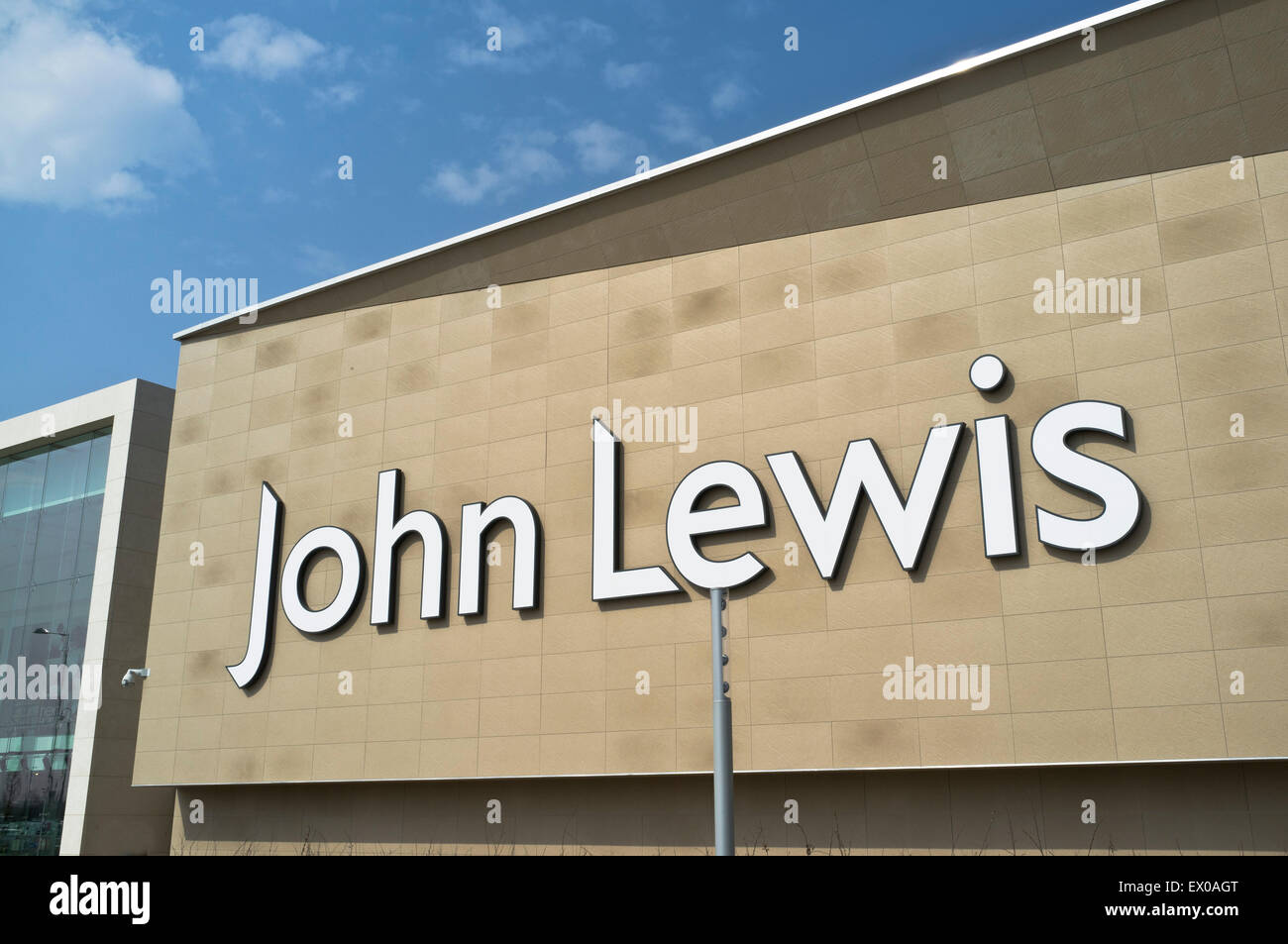 dh John Lewis magasin BOUTIQUE Royaume-Uni affiche John Lewis magasin sur le Retail Park Monks magasins d'usine de Cross York centre commercial extérieur Banque D'Images