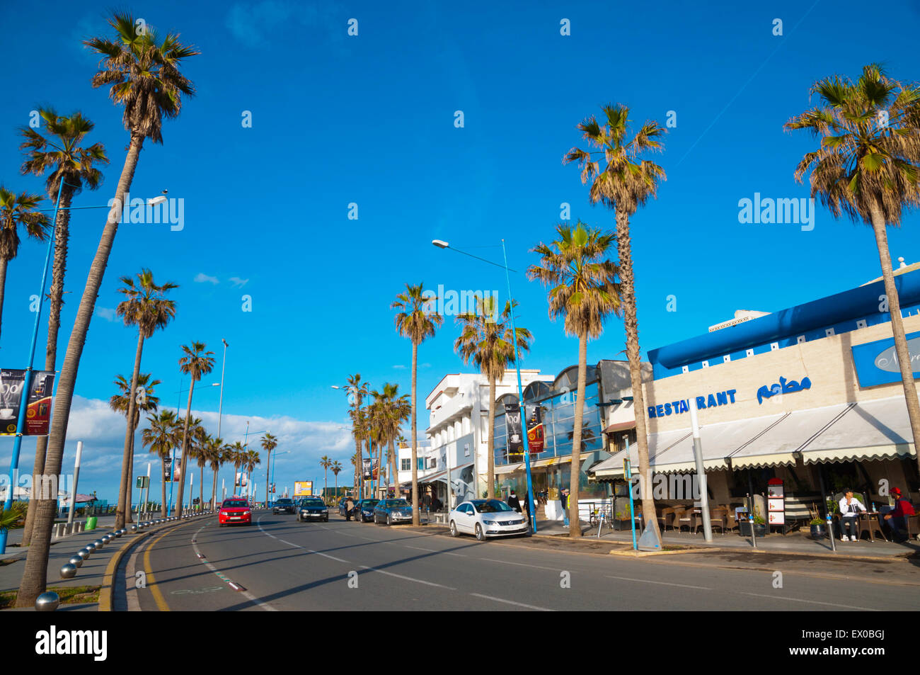 Boulevard de la Corniche, Ain Diab, resort, district à l'extérieur du centre, Casablanca, Maroc, Afrique du Nord Banque D'Images