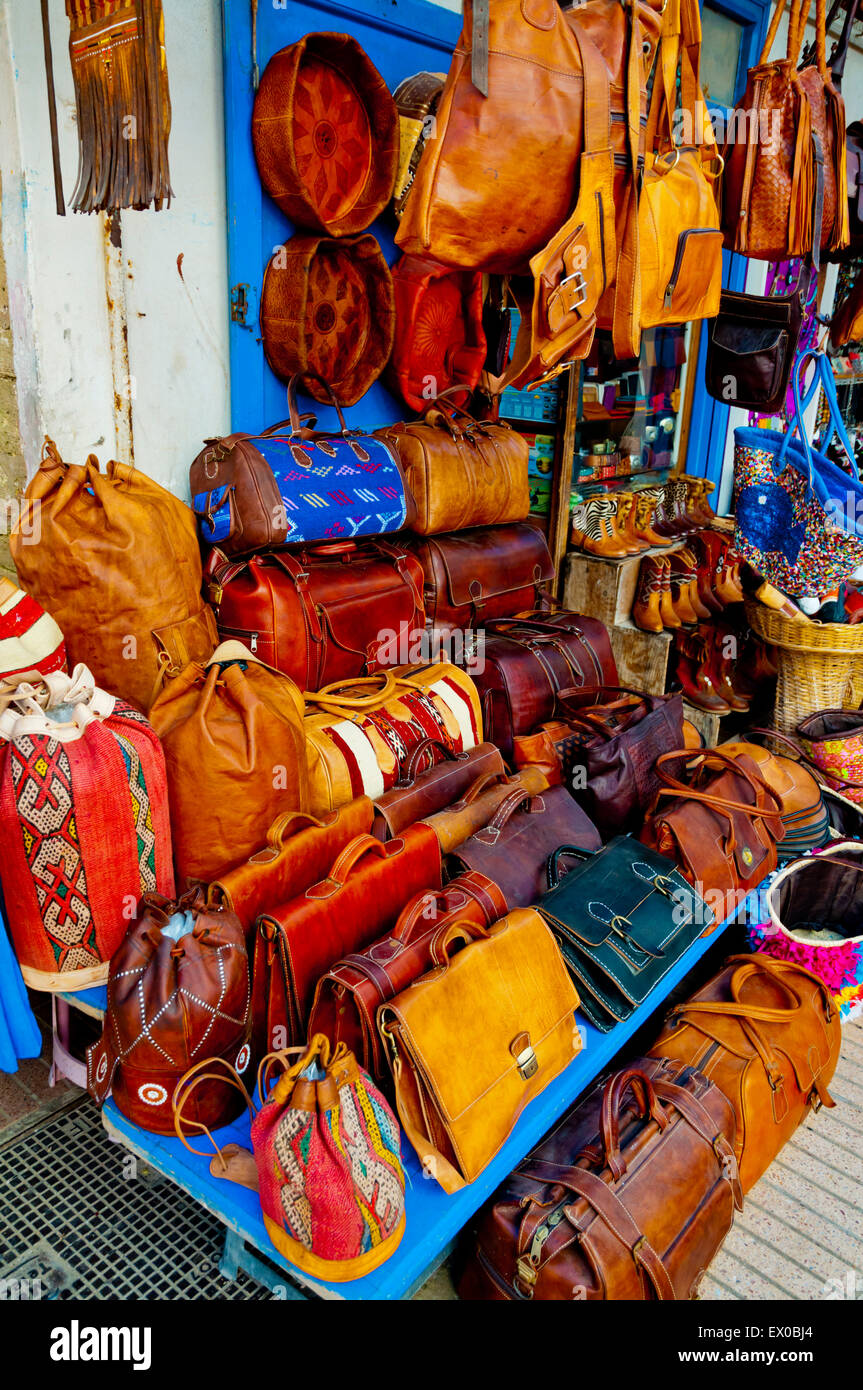 Sacs en cuir, Medina, Essaouira, Côte Atlantique, Maroc, Afrique du Nord  Photo Stock - Alamy