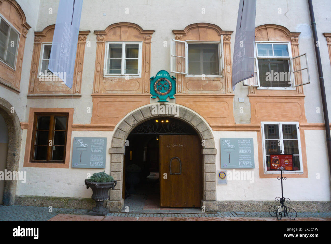 St Peters, Stiffskeller plus vieux restaurant de l'Europe (de l'année 803), l'Altstadt, la vieille ville, Salzbourg, Autriche Banque D'Images