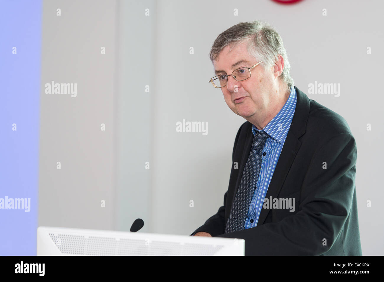 Mark Drakeford SUIS, Ministre de la Santé et des Services sociaux dans le gouvernement gallois Banque D'Images