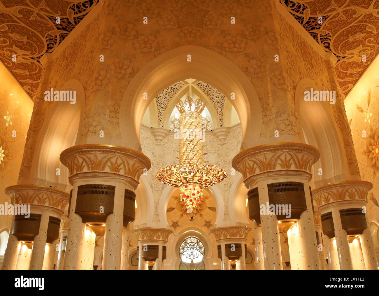 De l'Intérieur Sheikh Zayed bin Sultan al-Nahyan Mosquée (Grande Mosquée), Abu Dhabi, UAE Banque D'Images