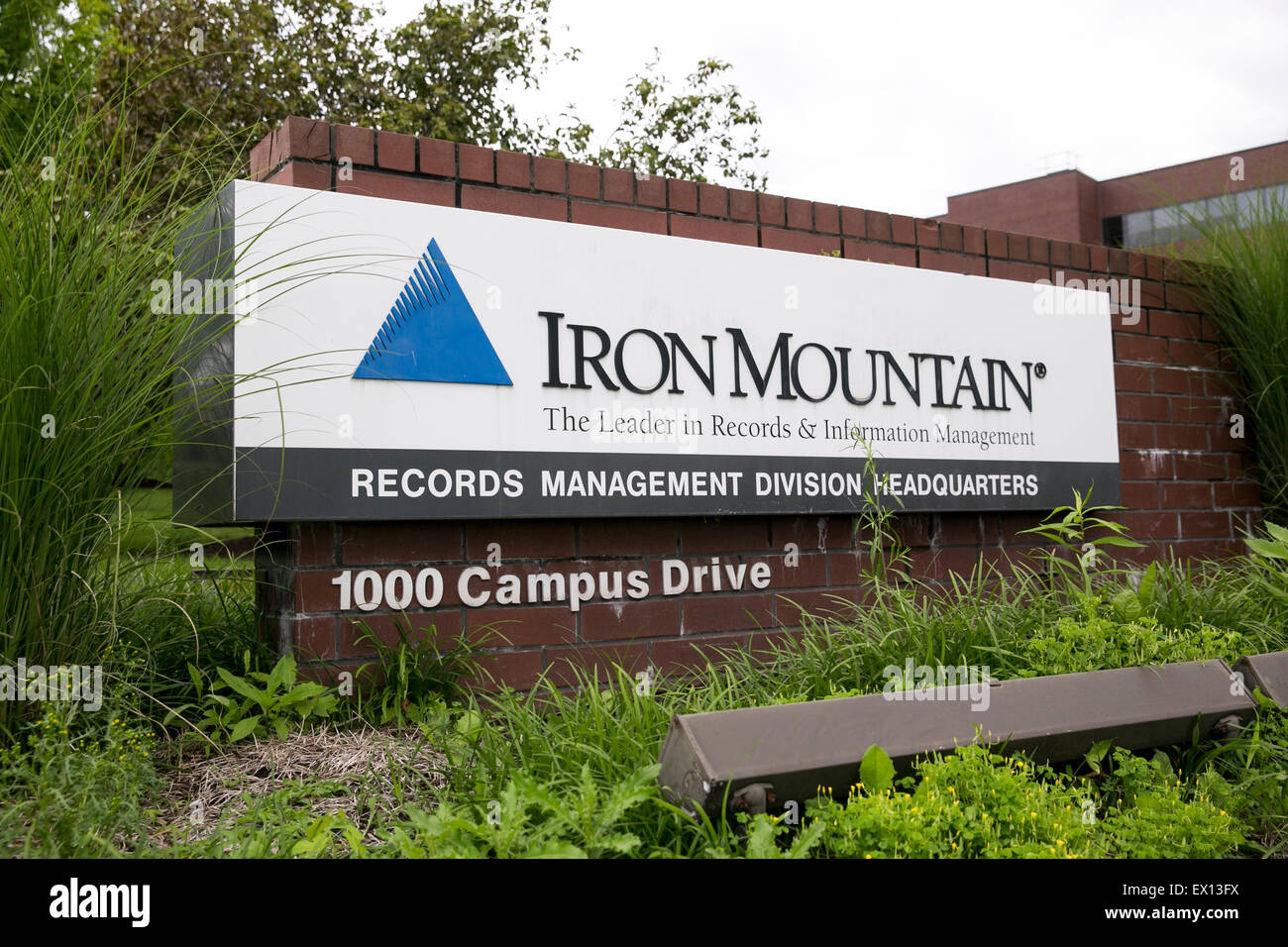 Signe d'un logo à l'extérieur du siège social de la Division de la gestion des documents d'Iron Mountain à Collegeville, en Pennsylvanie. Banque D'Images