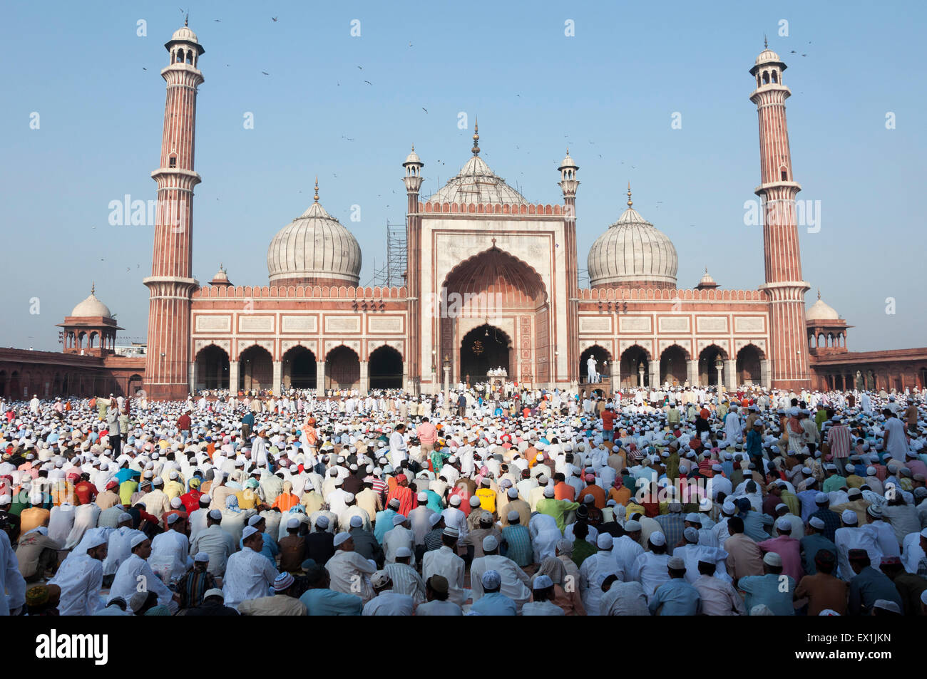 Festival de l'Eid-ul-Fitr célébrée à la mosquée Jama Masjid dans la vieille ville de Delhi, Inde. Banque D'Images