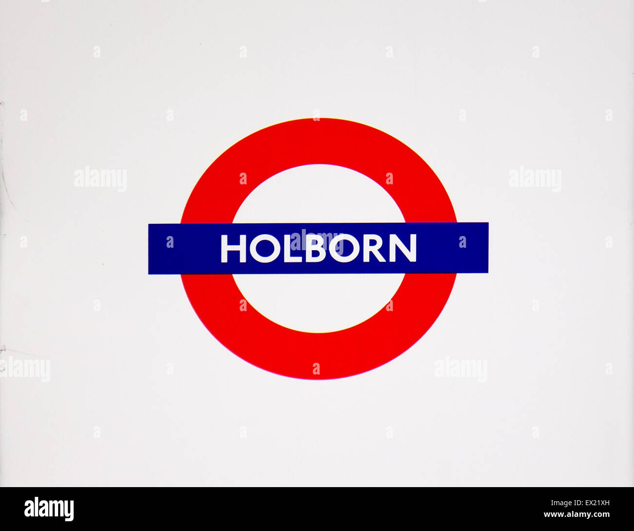 La station de métro Holborn signe sur l'Europe centrale et Picadilly Line à Londres, au Royaume-Uni. Banque D'Images