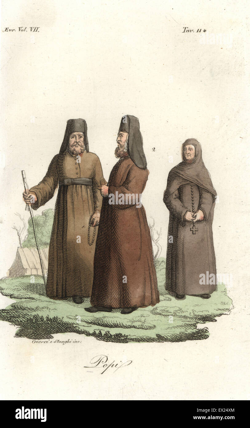 Eglise orthodoxe russe abbé et Monk. La gravure sur cuivre coloriée par Giarre et Stanghi de Giulio Ferrario Costumes d'antique et moderne des peuples du monde, Florence, 1847. Banque D'Images