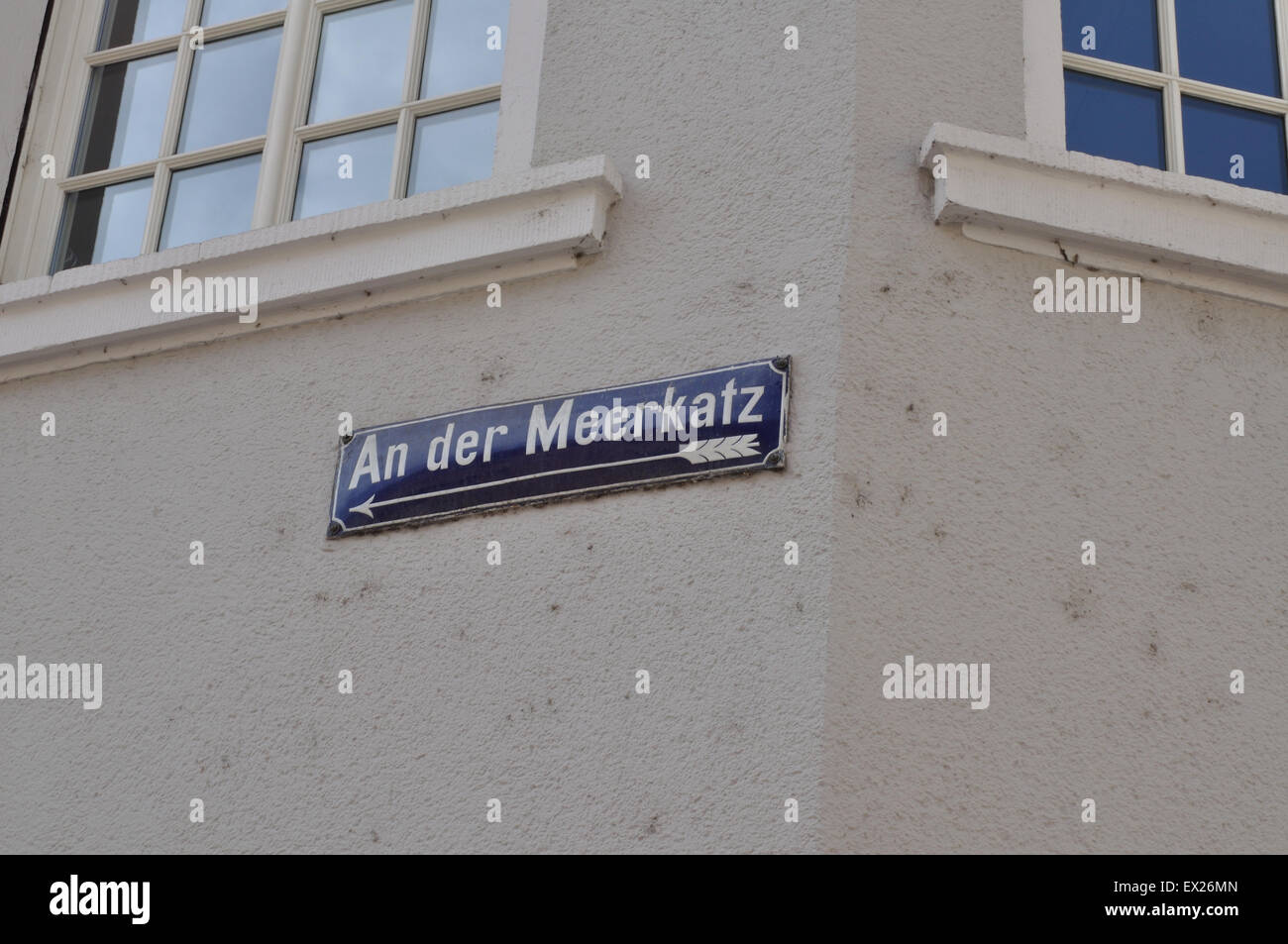 Plaque de rue intéressant de Trèves en Allemagne. Banque D'Images