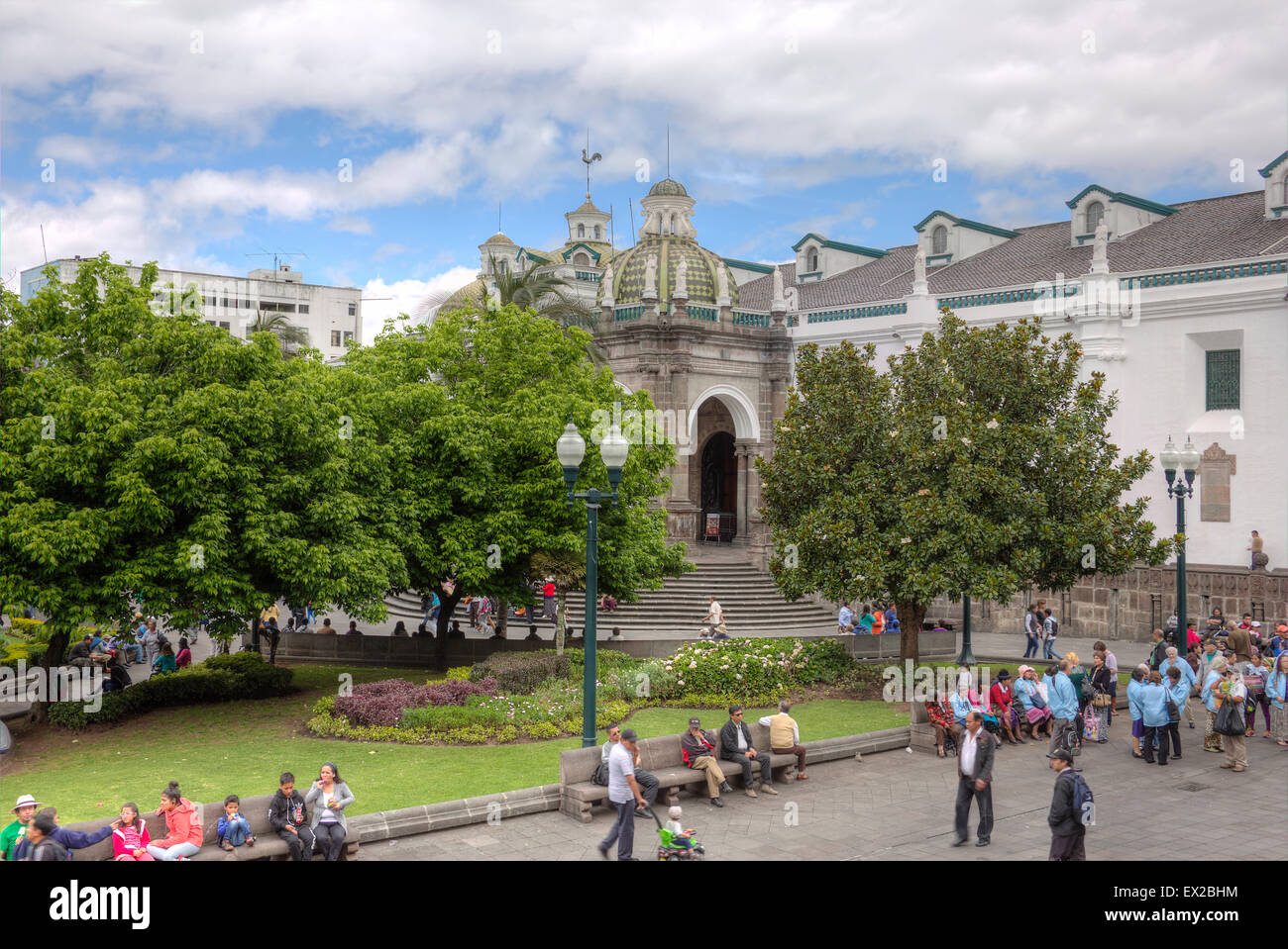 Plaza Grande avec la Cathédrale de Quito Banque D'Images