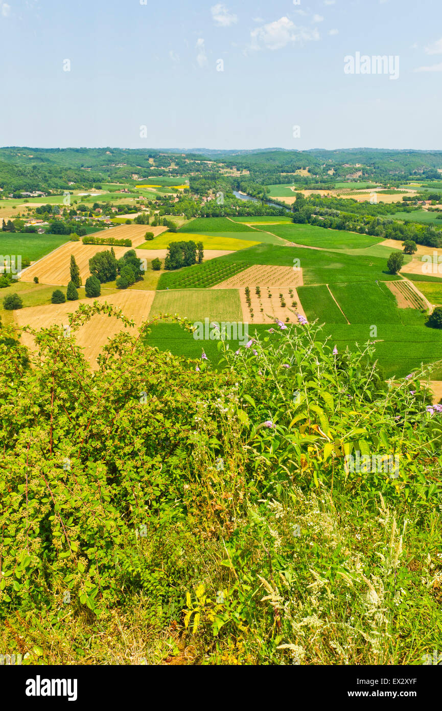 Vue sur la vallée de la Dordogne depuis Domme, France Banque D'Images Vue sur la vallée de la Dordogne depuis Domme, France Banque D'Images