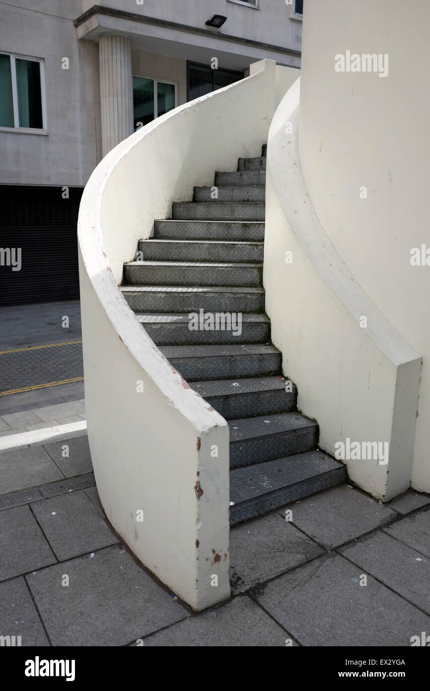 Escaliers en colimaçon béton brutaliste 1960 Banque D'Images
