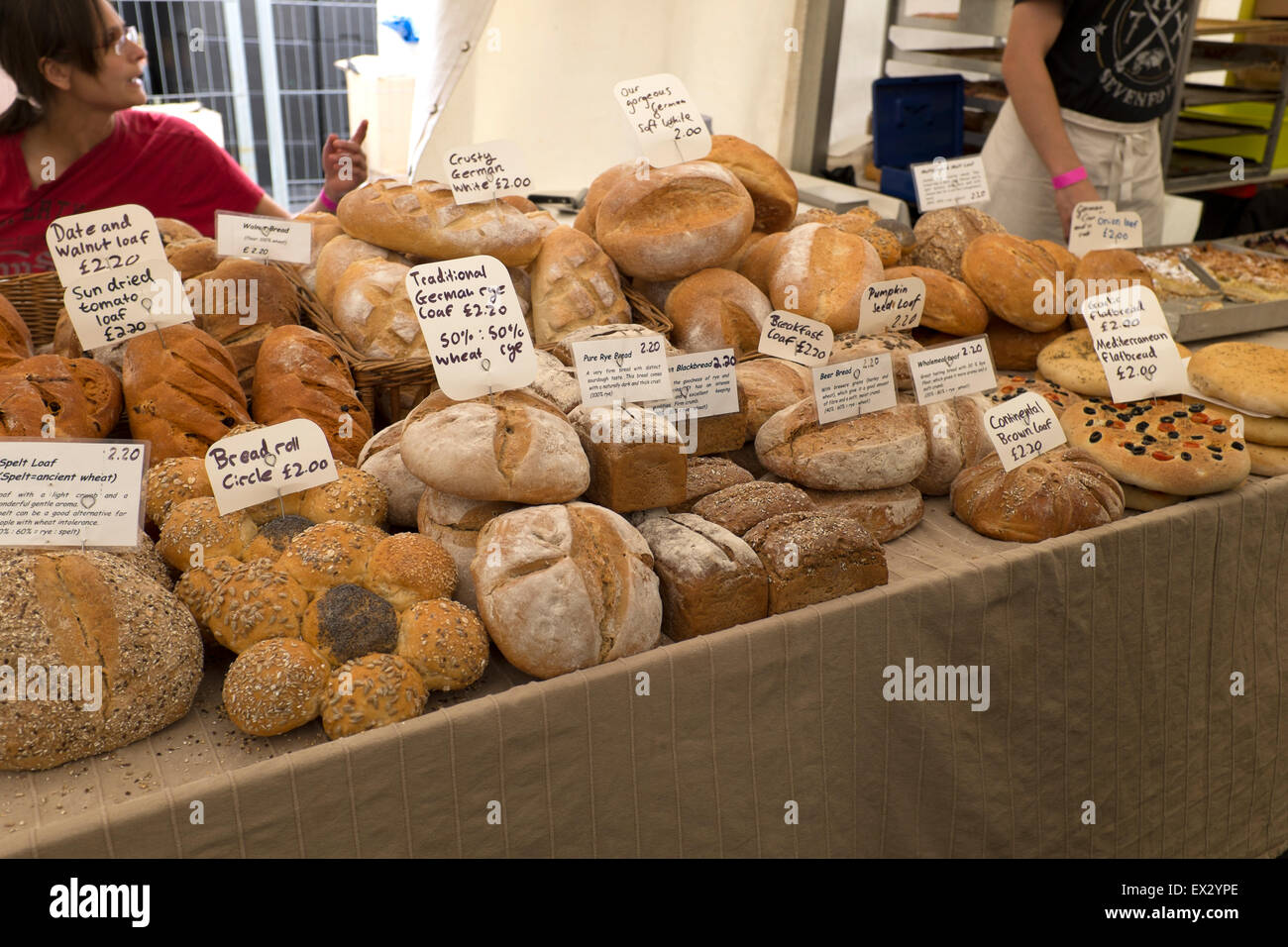 Accueil Main Artisan Pain produits frais bio Sans OGM Banque D'Images