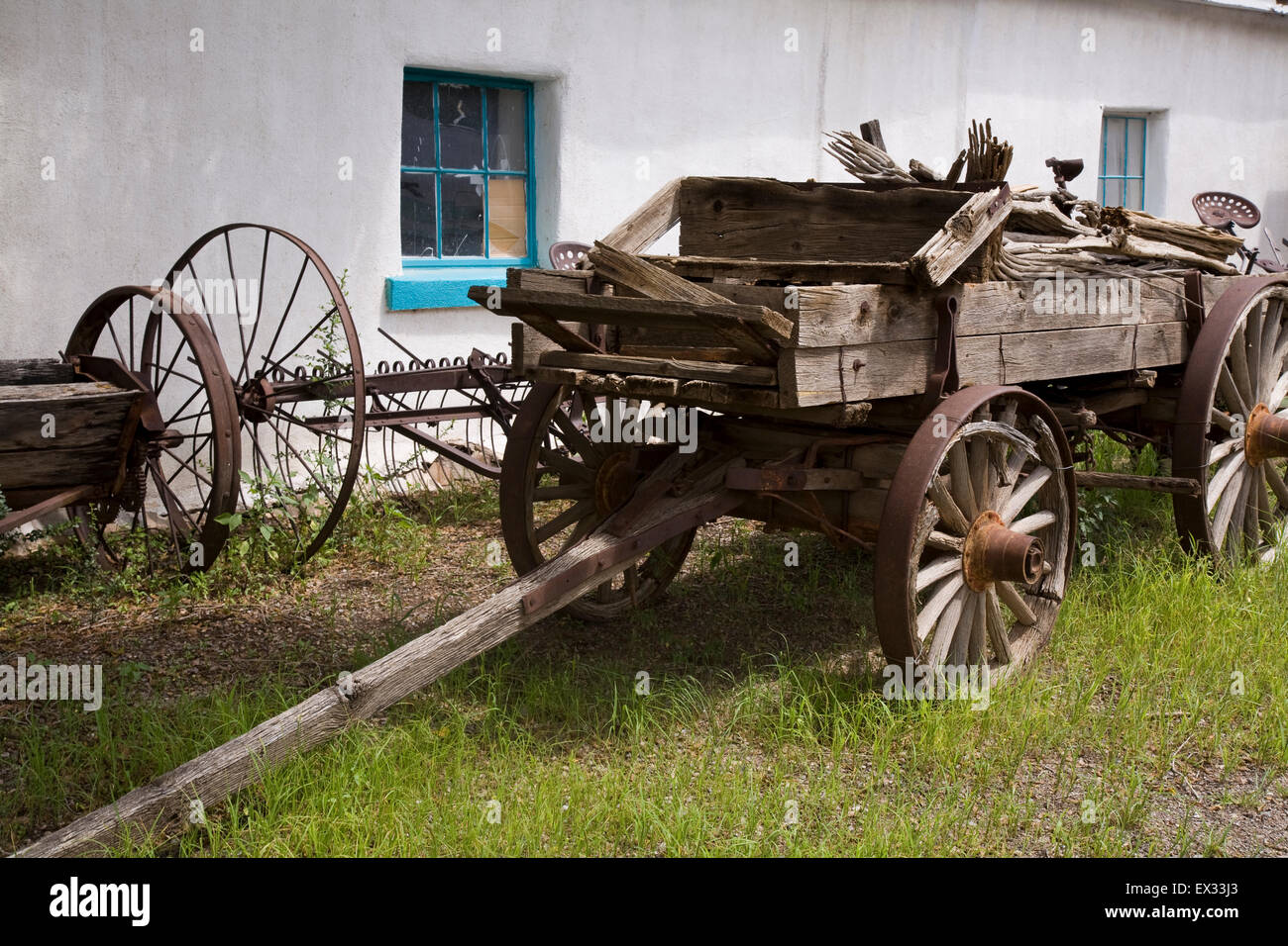 Vintage wagon, vu dans la ville minière de 1877 Hillsboro, sur l'autoroute 152 NM (partie de la Geronimo Trail National Scenic Byway). Banque D'Images