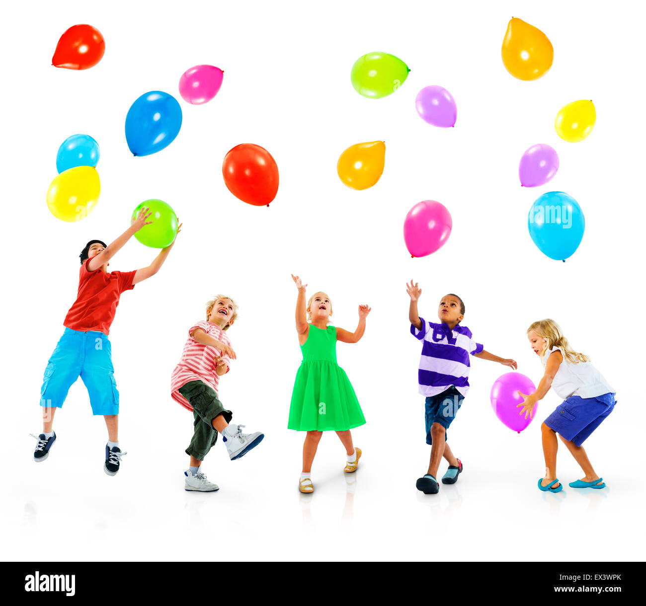 Enfants multiethnique bonheur Ballon Concept d'amitié Banque D'Images