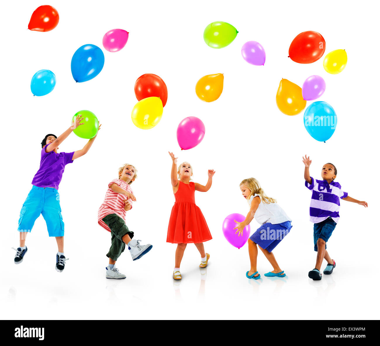 Enfants multiethnique bonheur Ballon Concept d'amitié Banque D'Images