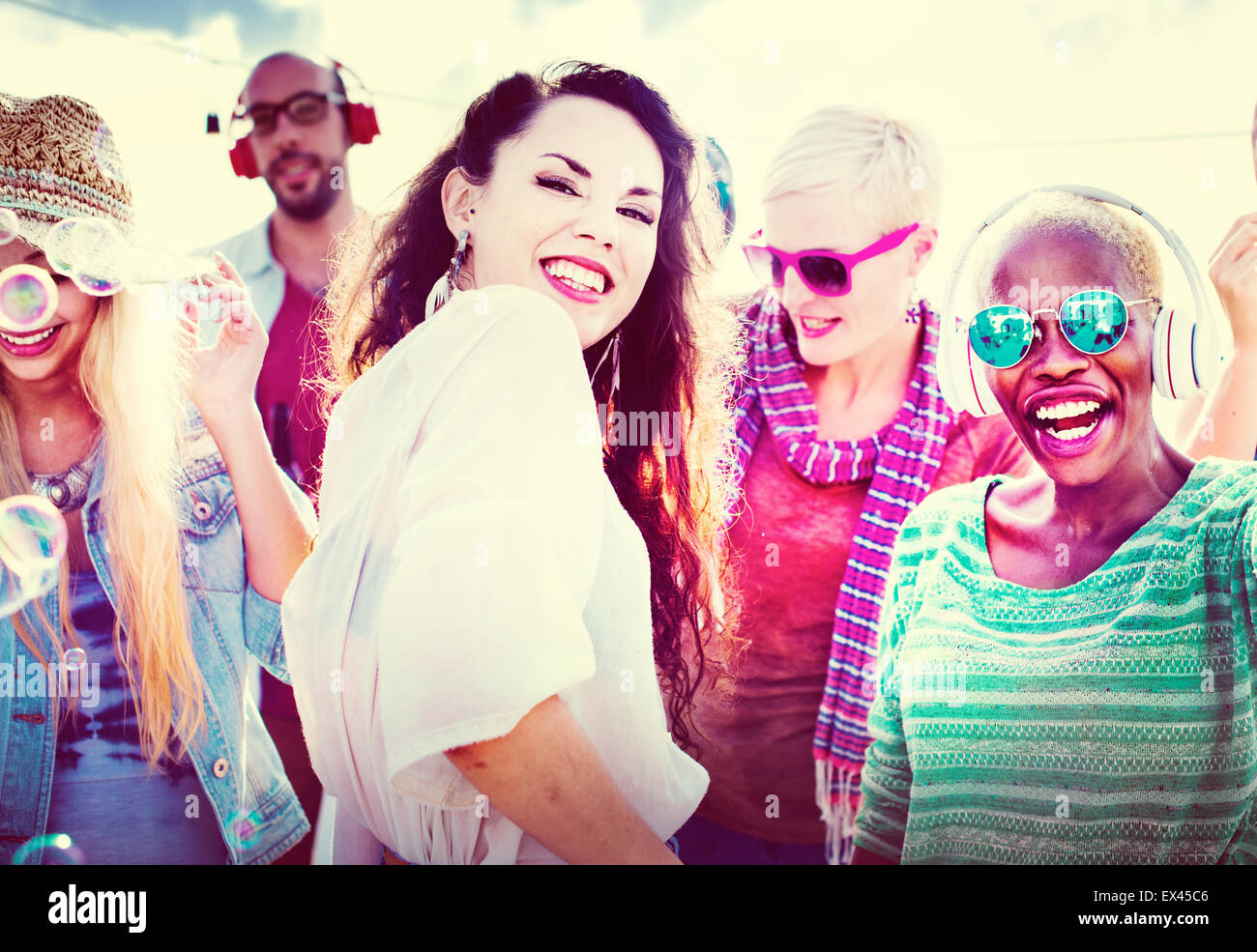 Beach Party de l'été bonheur amitié Solidarité Concept Banque D'Images