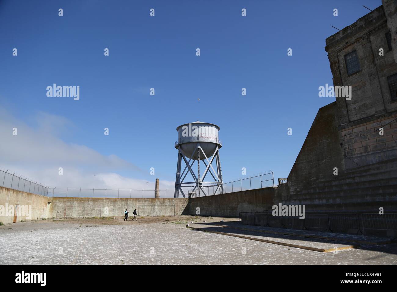 Ancienne prison fédérale américaine, l'île d'Alcatraz à San Francisco Bay aujourd'hui un National Historic Landmark. Banque D'Images