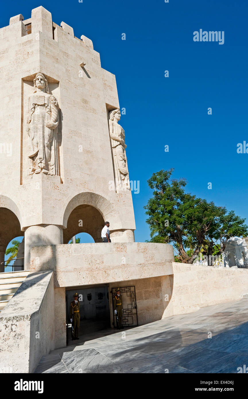 Vue verticale de mausolée de Jose Marti à Santiago de Cuba, Cuba. Banque D'Images