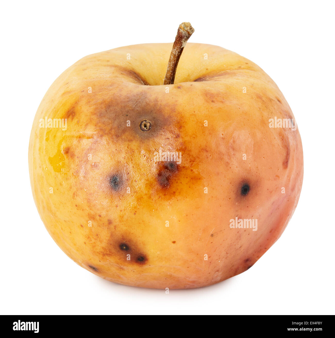 Pomme au four isolé sur le fond blanc. Banque D'Images