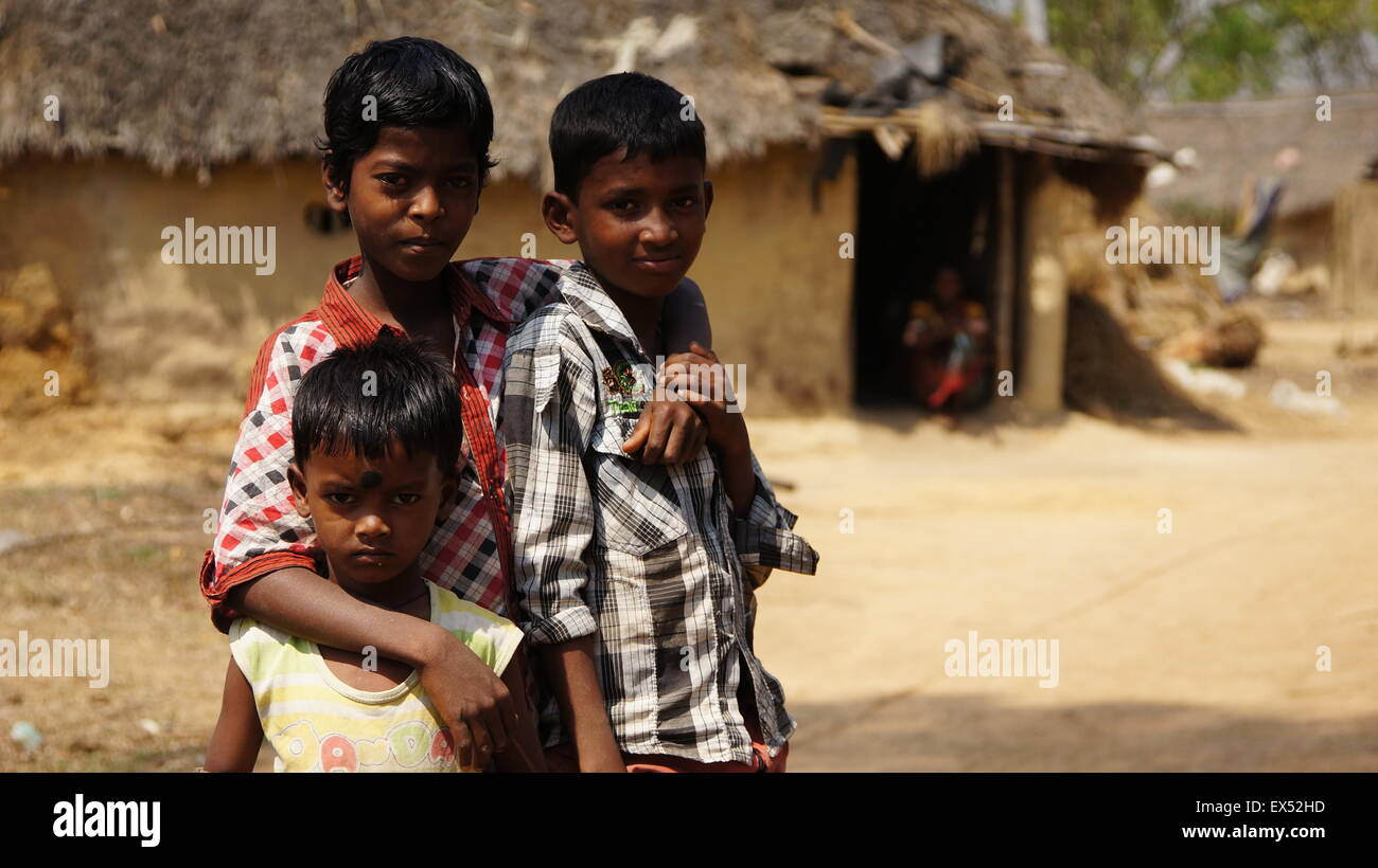 Enfants dans un village indien à l'ouest du Bengale Banque D'Images