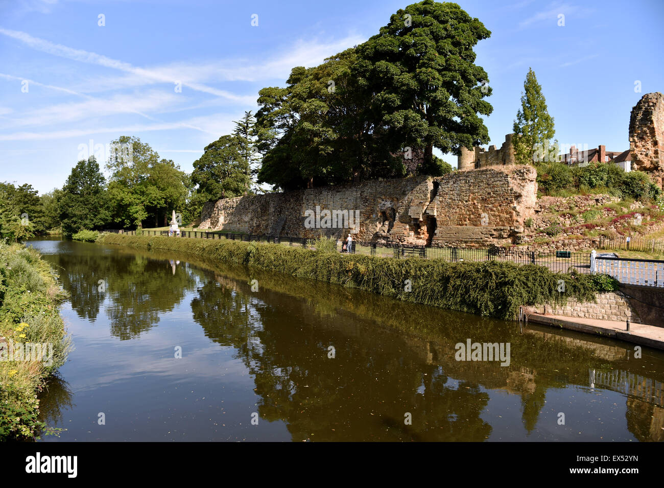 Le Château De Tonbridge Kent Bridge et England UK - Tonbridge est une ville sur la rivière Medway Banque D'Images