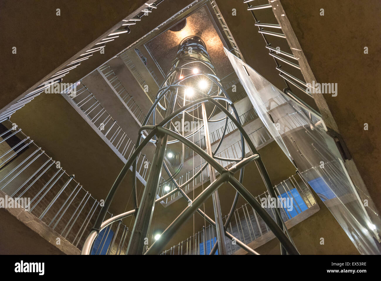 Hall d'ascenseur Banque de photographies et d'images à haute résolution -  Alamy