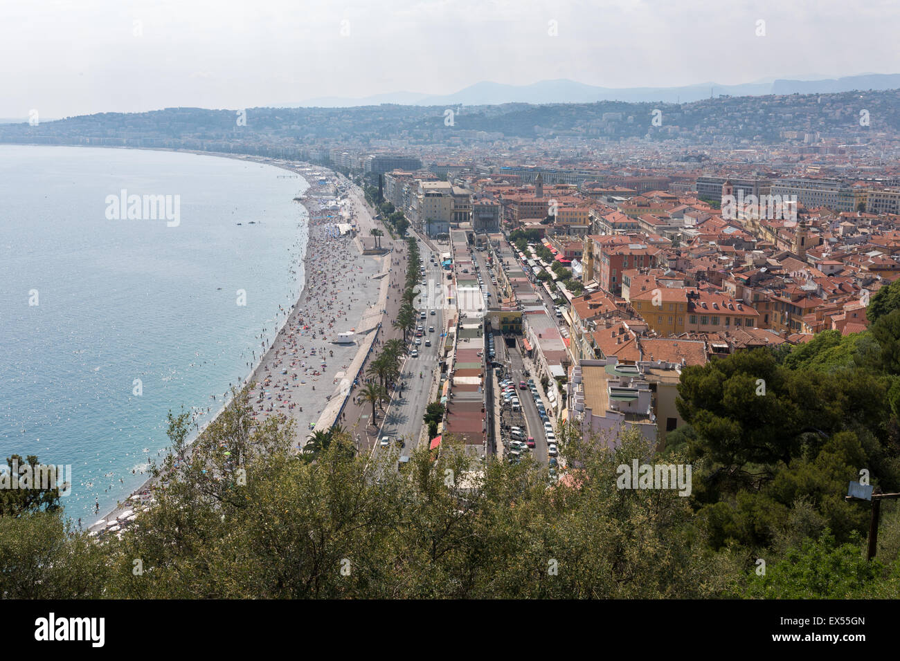 Vue Doiseau à Plage De Nice à Jour Avec Ciel Bleu Clair
