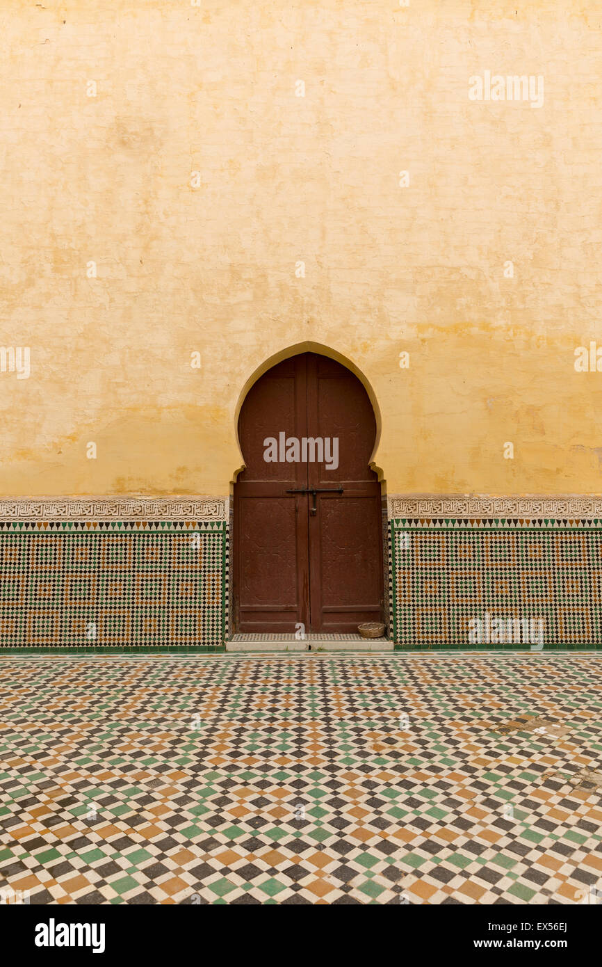 Arches d'or dans l'architecture orientale en ligne Banque D'Images