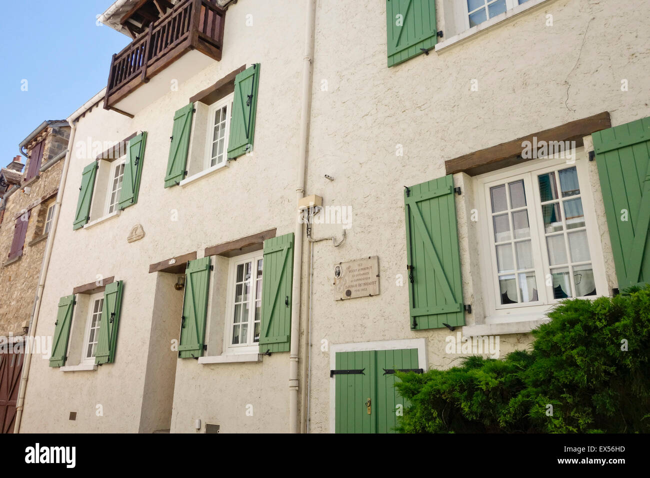 Maison où Django Reinhardt, guitariste et compositeur, vécut et mourut à Samois-sur-Seine, France. Banque D'Images