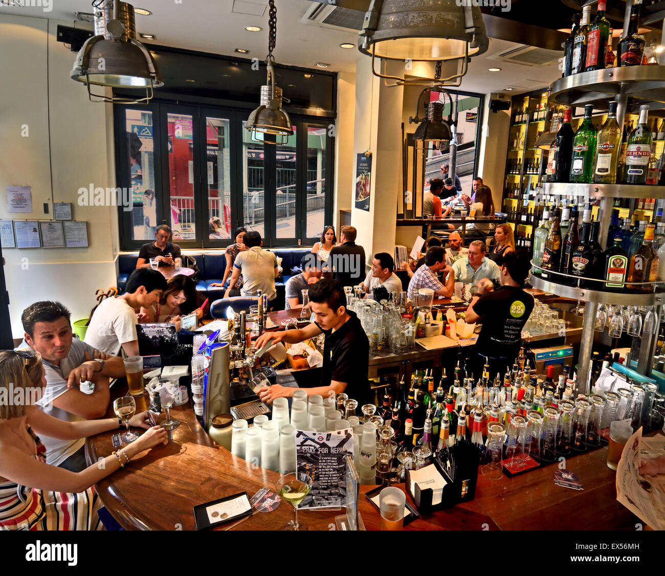 Staunton's Wine Bar & Café à côté de l'escalier central et dispose d'une belle terrasse de l'île de Hong Kong (Central ) Chine Chinese Banque D'Images