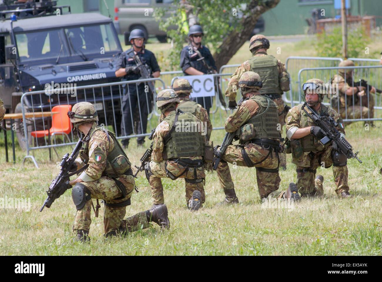 Quartier général de la Force interarmées de l'OTAN, l'armée italienne, les rangers du bataillon de parachutistes de montagne Monte Cervino Banque D'Images