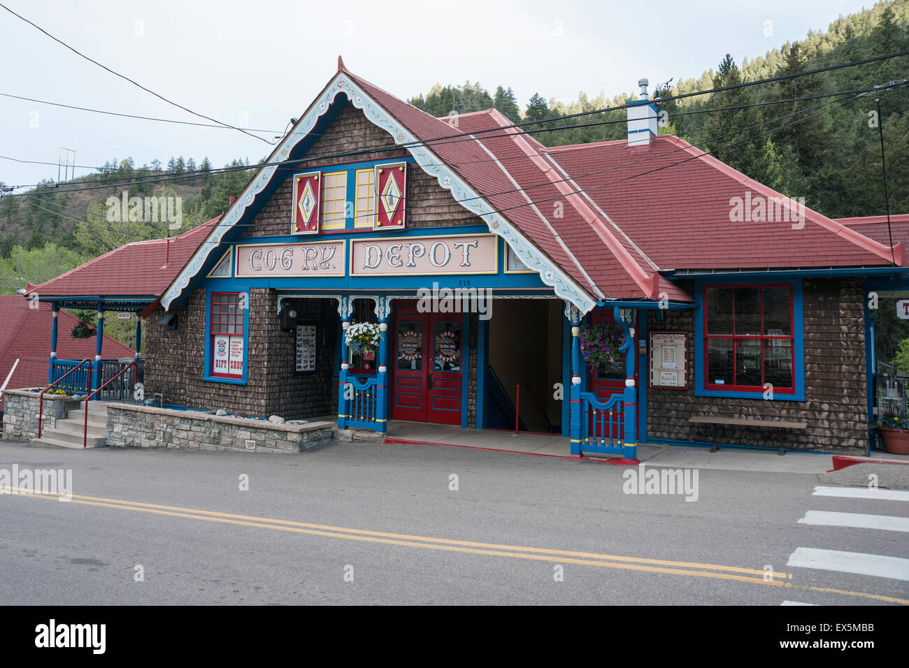 Pikes Peak Cog Railway Depot, 4610 - America's Mountain !, Colorado Spring, Colorado, USA, Amérique du Nord, États-Unis Banque D'Images