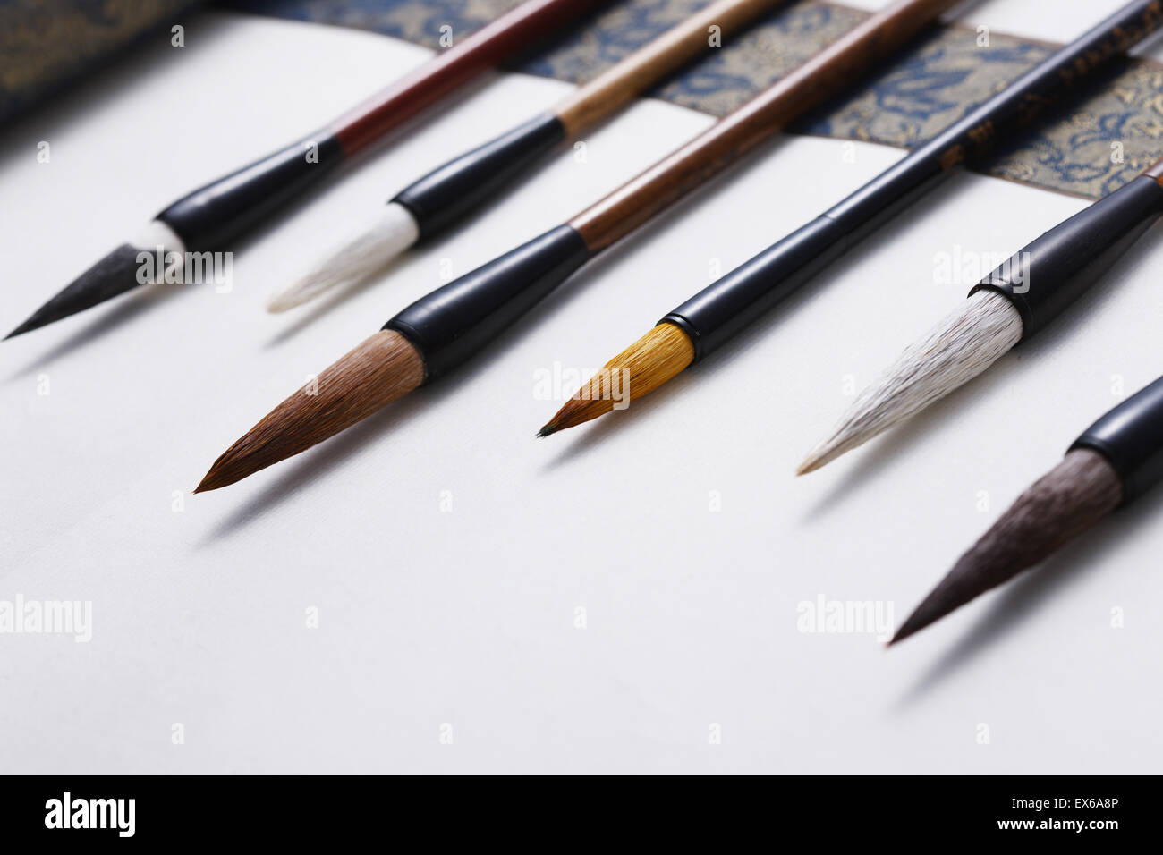 La vie toujours faire défiler et pinceau de calligraphie Banque D'Images