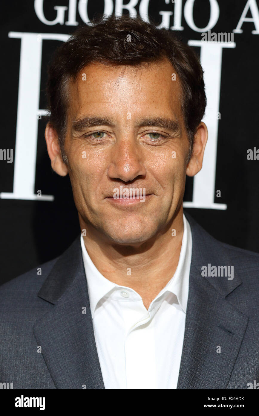 L'acteur Clive Owen Britiah assiste à la présentation de Giorgio Armani prive l'automne/hiver 2015-2016 collection durant la fashion week Haute Couture de Paris, à Paris, France, le 7 juillet 2015. Défilés de Haute Couture de Paris jusqu'au 9 juillet 2015. Photo : Hendrik Ballhausen/DPA - AUCUN FIL SERVICE - Banque D'Images