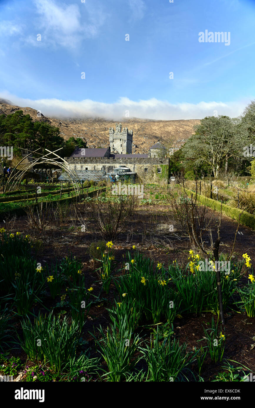 Château de Glenveagh National Park Donegal walled garden scenery paysage pittoresque tourisme donnent sur RM vue Irlande Banque D'Images