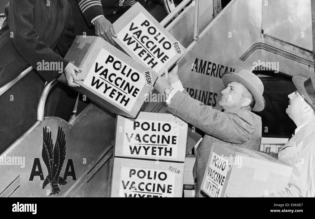 Vaccin contre la poliomyélite est expédié vers l'Europe, 1955 Banque D'Images