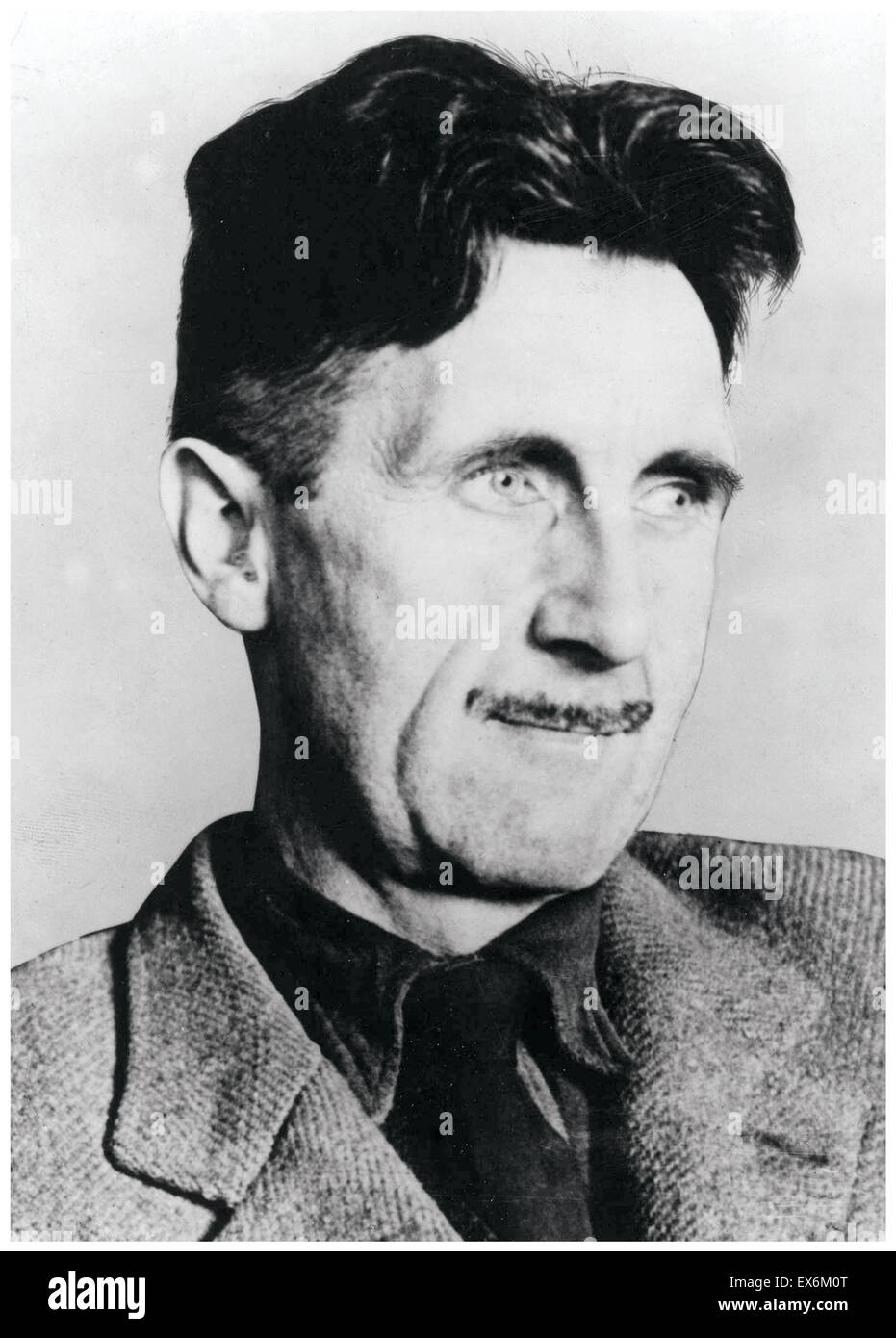 Eric Arthur Blair (25 juin 1903 - 21 janvier 1950), a utilisé le nom de plume de George Orwell, était une romancière anglaise Banque D'Images