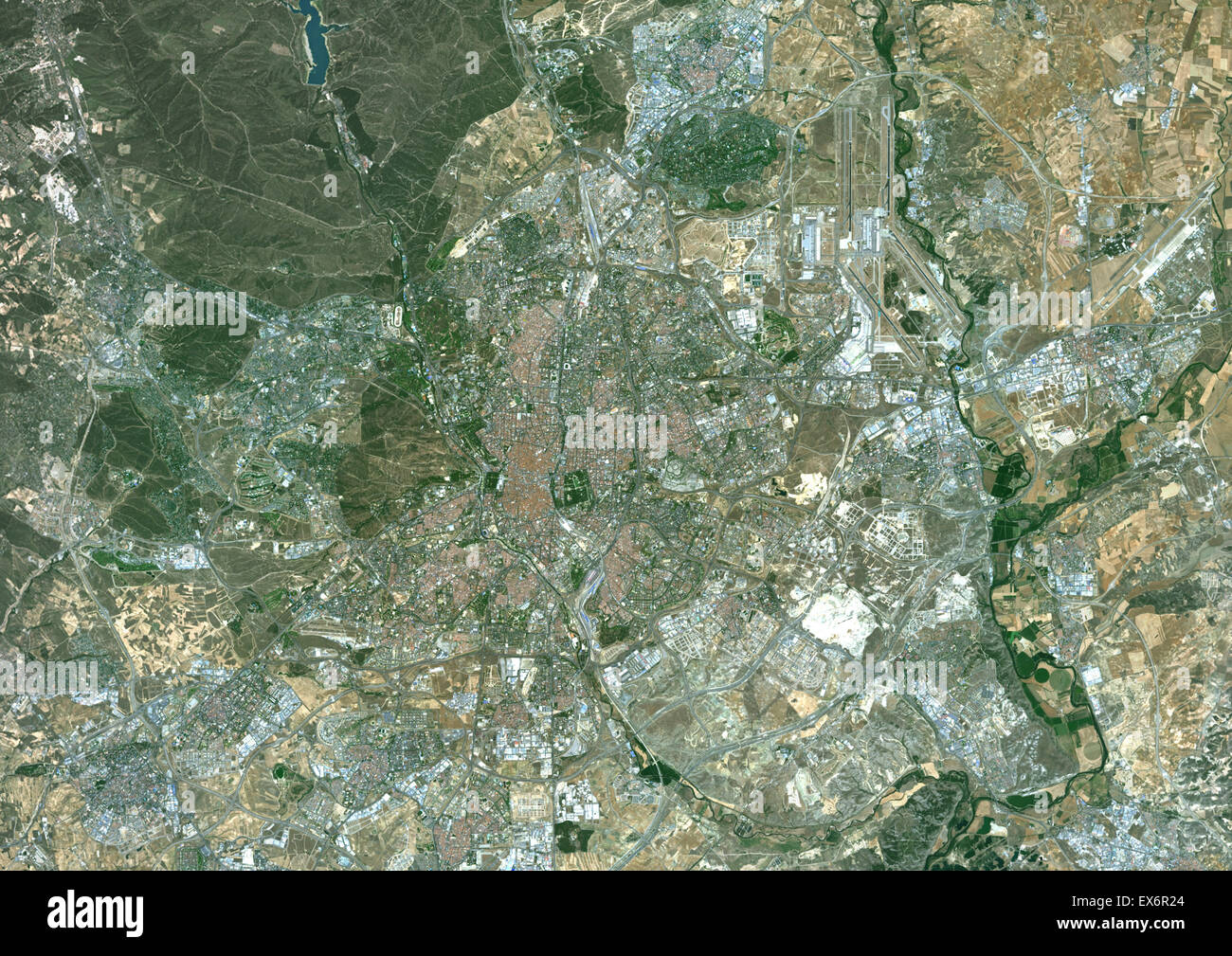 Color image satellite de Madrid, Espagne. Image prise le 18 juin 2014 avec les données de Landsat 8. Banque D'Images