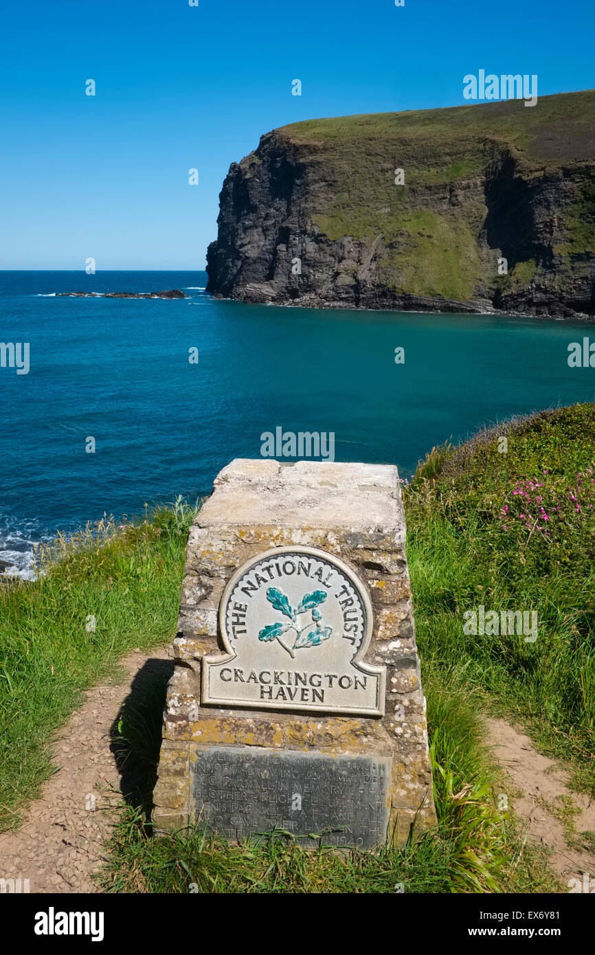 Crackington Haven administré par la National Trust sur la côte de Cornwall, England, UK Banque D'Images