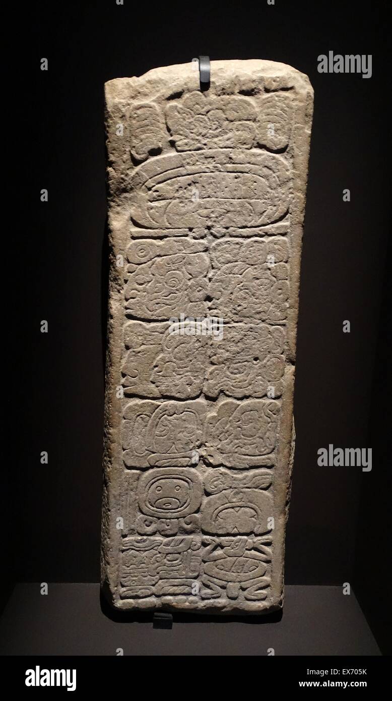 Numéro 48 Linteau maya avec la calligraphie de Yaxchilan, Chiapas, Mexique. 600-900 AD. Découvert par Karl Ruppert en 1931 dans la région de débris avant de la troisième porte de l'extrémité sud-ouest de la structure 12 Banque D'Images