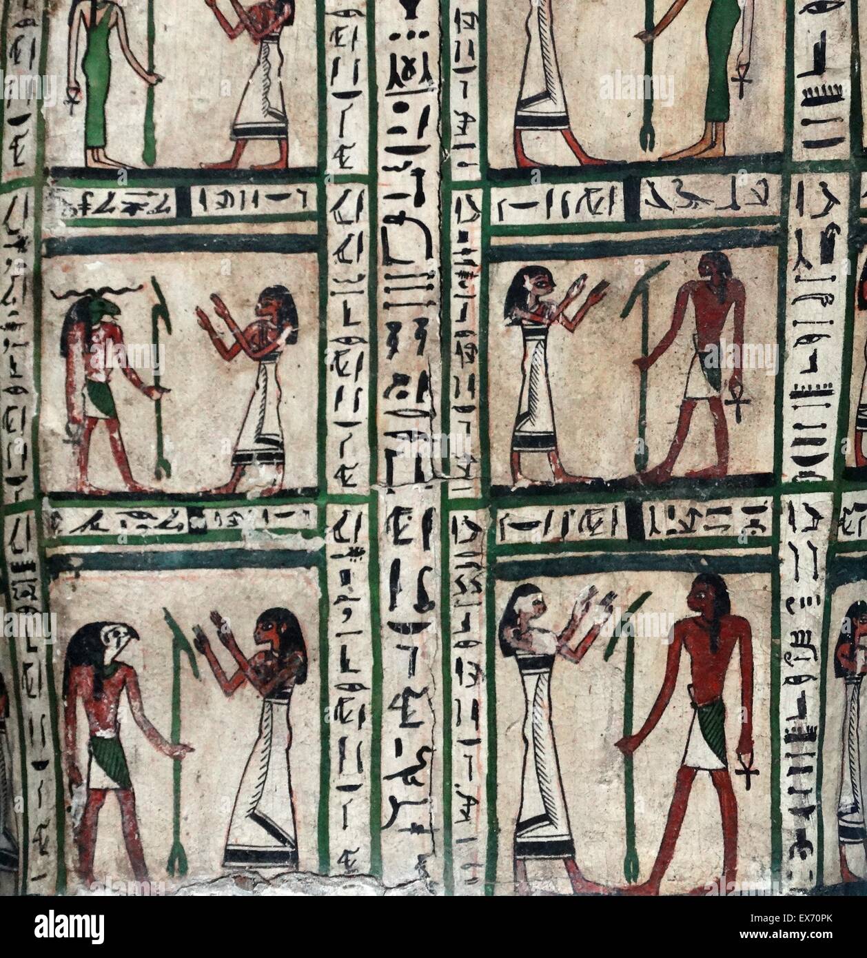 De Itineb cercueil en bois peint, 26e dynastie ou plus tard, après 664 av. De Saqqara, Egypte Banque D'Images