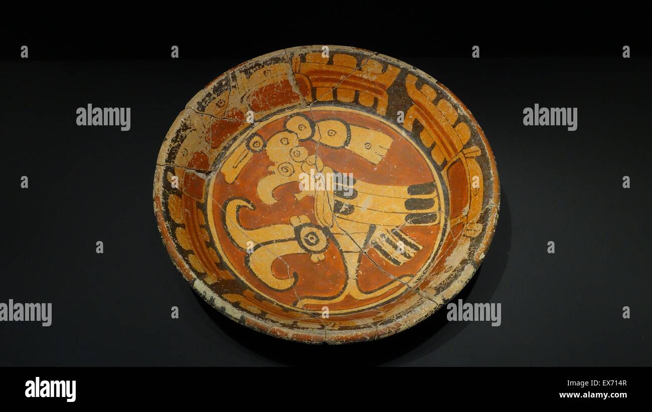 Mayan plaque en céramique décoré d'un oiseau mythologique. Le Mexique annonce 900 Banque D'Images