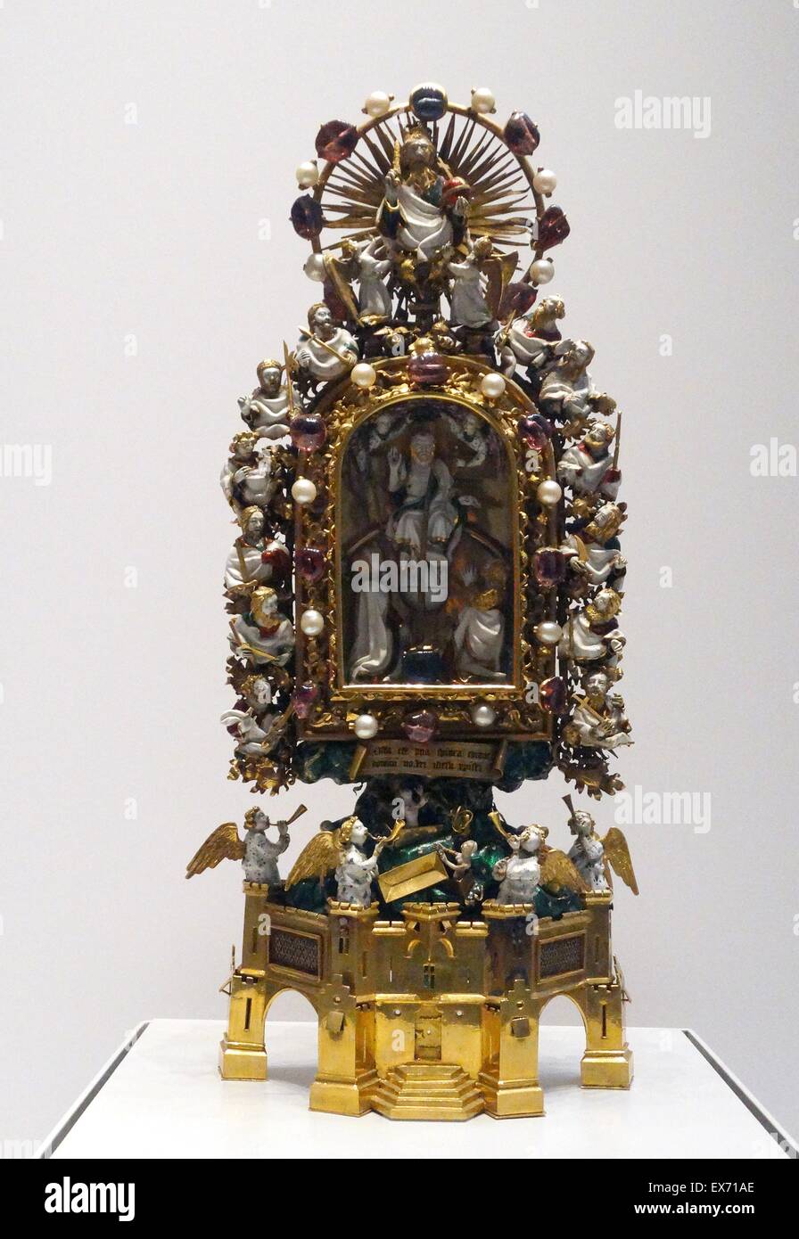 Le reliquaire de saint Thom, (contenant à une relique religieuse) a été fait pour contenir un Thom, apparemment de la Couronne d'épines, qui a été placé sur la tête du Christ avant la Crucifixion. Les emblèmes héraldiques des plaques émaillées dans la base montrent que c'était fait pour Jean, Banque D'Images