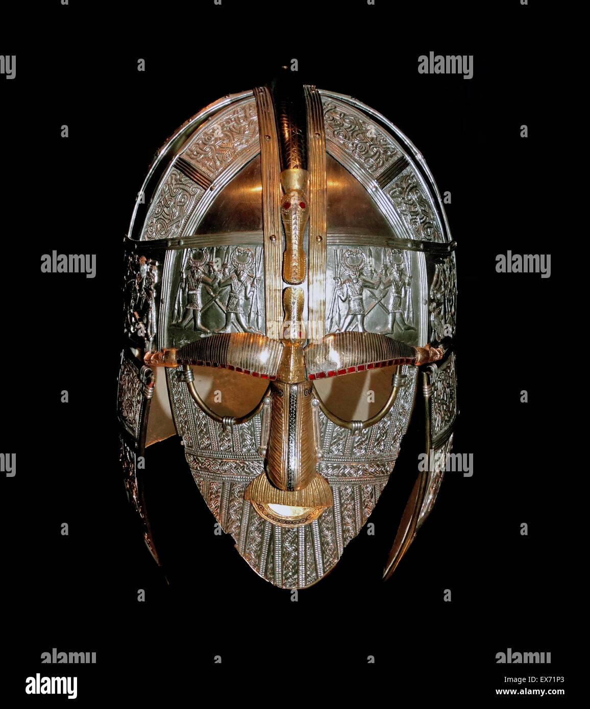 Une réplique de l'anglo-saxonne, casque de Sutton Hoo début 7e siècle. Seulement quatre casques bleus sont connus de l'Angleterre anglo-saxonne : à Sutton Hoo, Benty Grange, Wollaston et New York. Banque D'Images