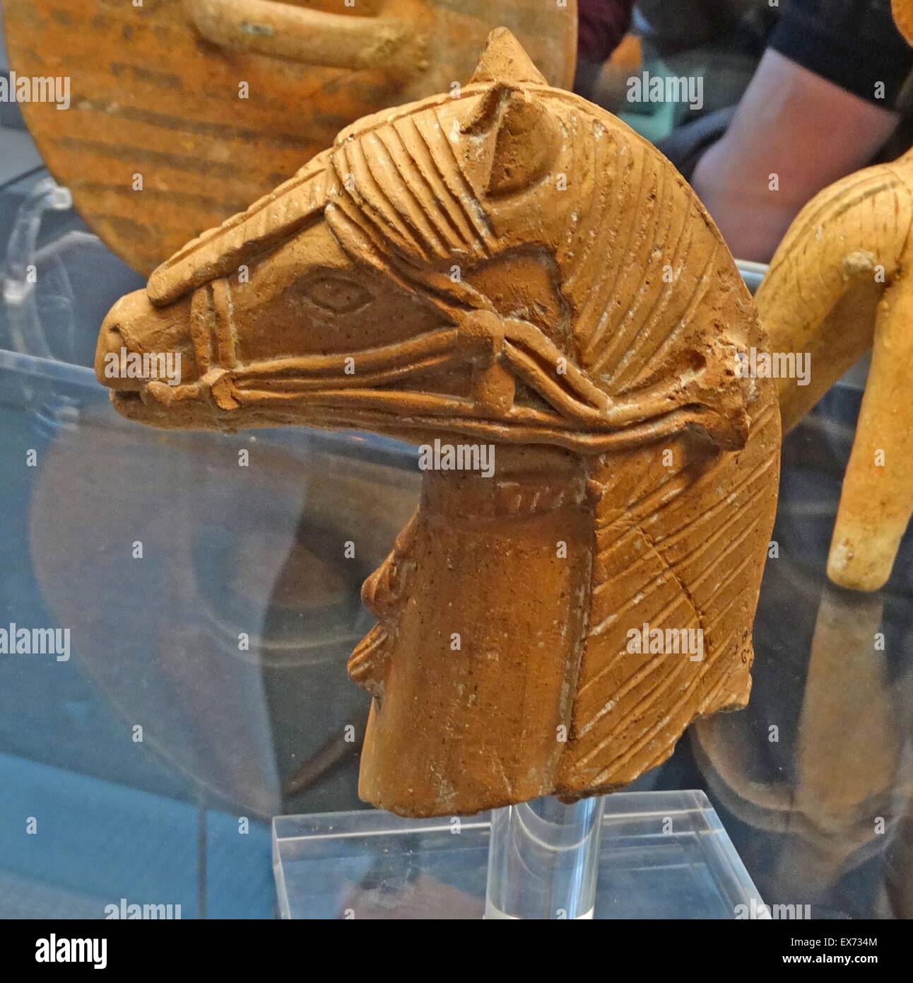 Cheval en terre cuite étrusque 700-500 av. Banque D'Images